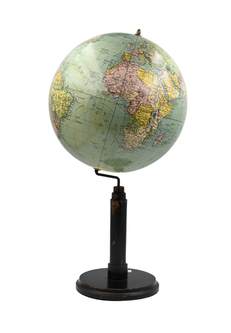 Vintage globe 1940 | Cartography by La Scuderia del Duca